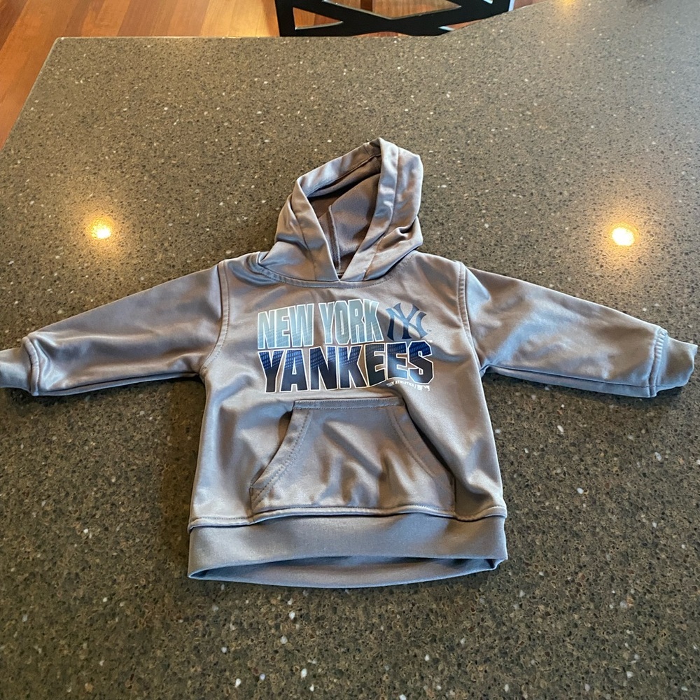 Yankees sweatshirt 2T